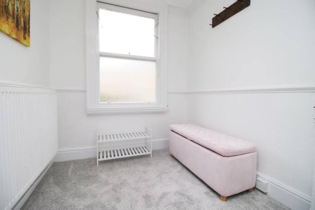 Spacious Georgian 3Bedroom Apartment- 10 Minute Walk To The River Avon, Roman Baths And Bath Abbey บาธ ภายนอก รูปภาพ