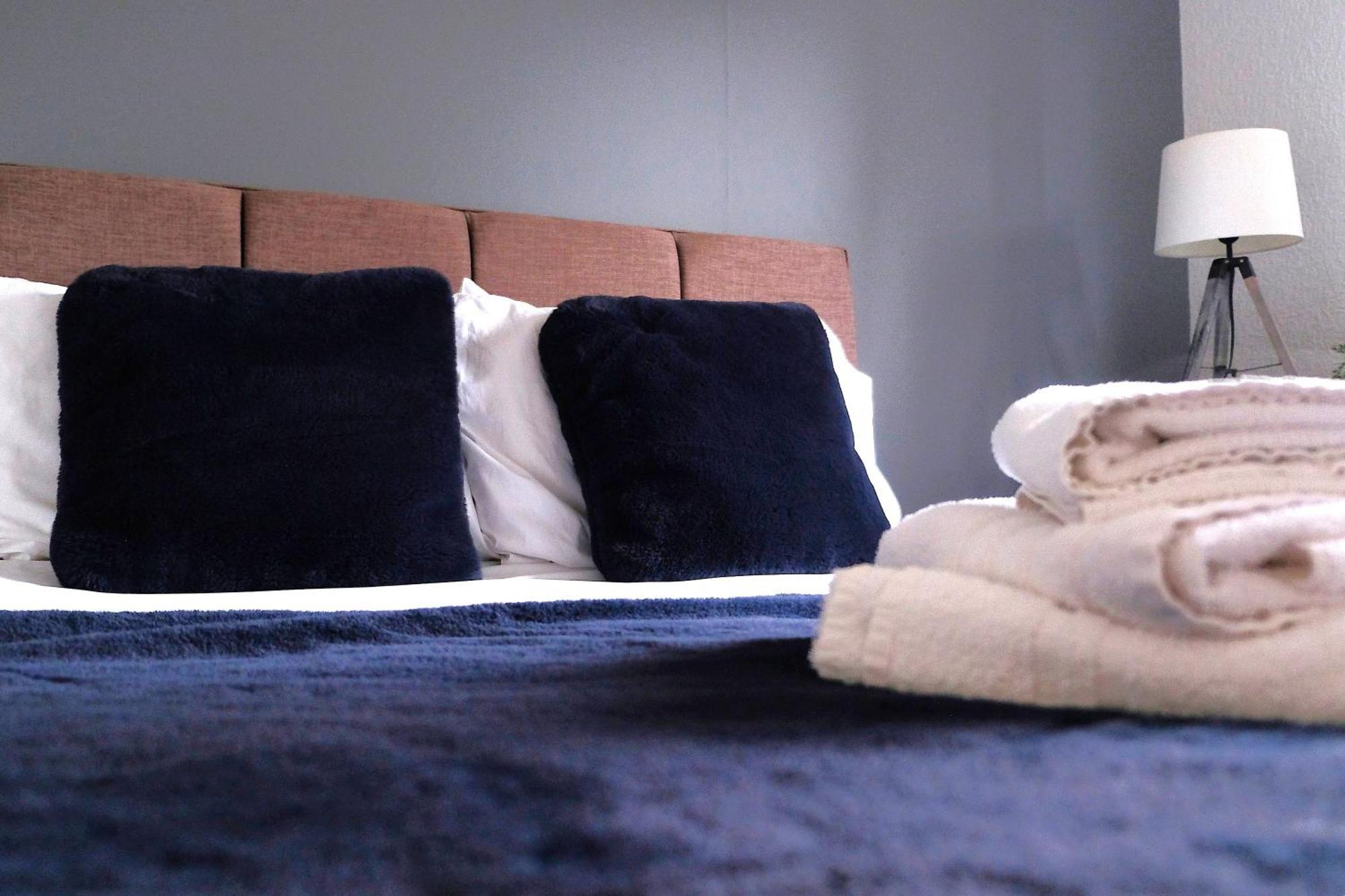 Spacious Georgian 3Bedroom Apartment- 10 Minute Walk To The River Avon, Roman Baths And Bath Abbey บาธ ภายนอก รูปภาพ